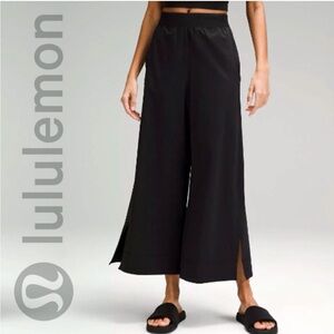 Lululemon Stretch Woven Wide Leg Ankle Pants size Medium